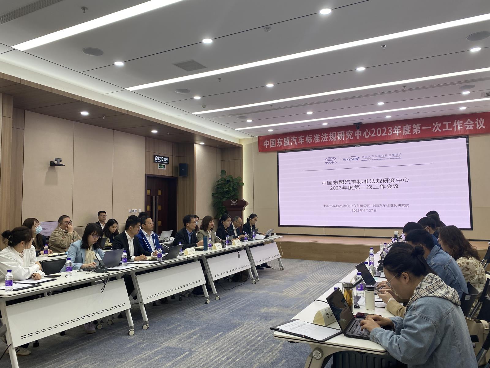 0427-1.jpg 0427-1.jpg